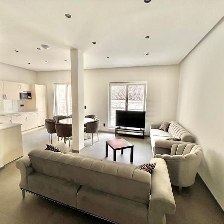 Luxury Brand New Apartment ブリュッセル エクステリア 写真