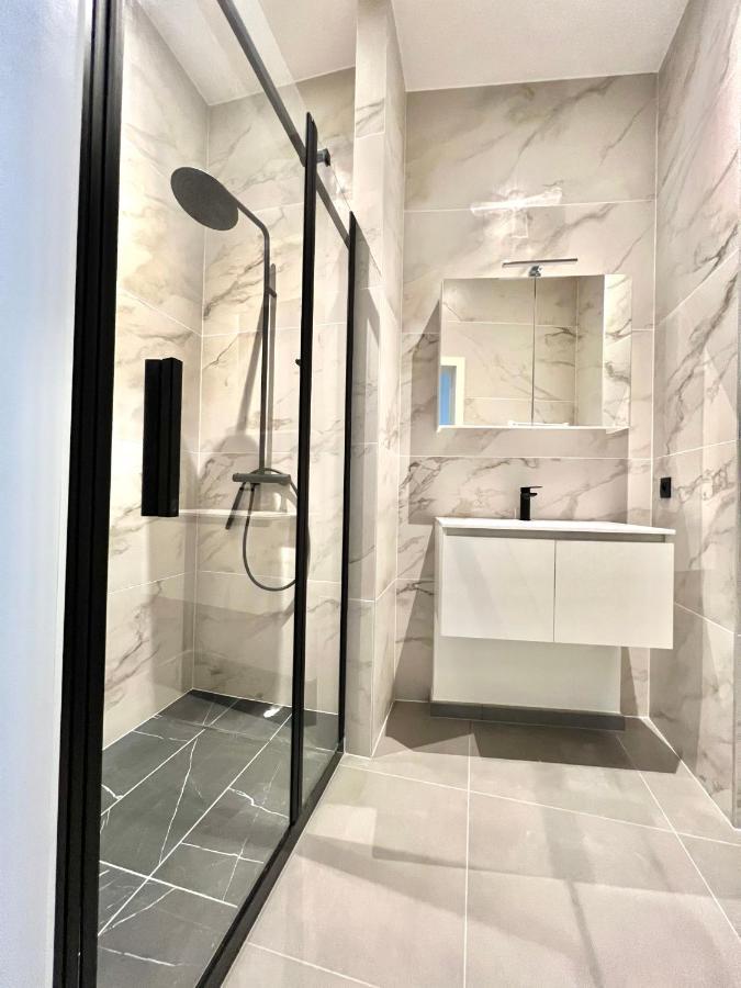 Luxury Brand New Apartment ブリュッセル エクステリア 写真