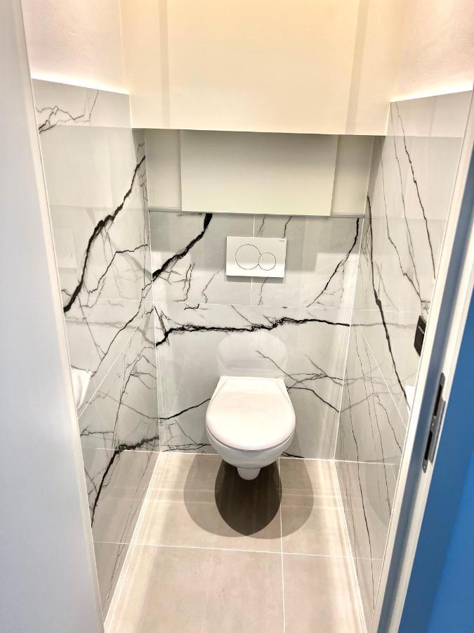 Luxury Brand New Apartment ブリュッセル エクステリア 写真